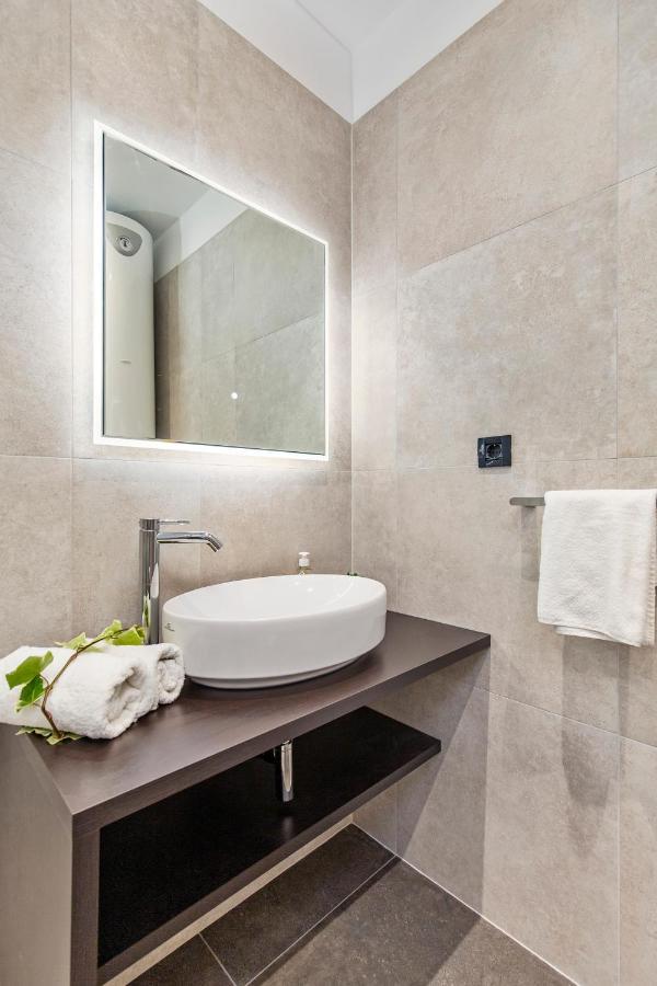 Apartments Rijeka In Екстериор снимка
